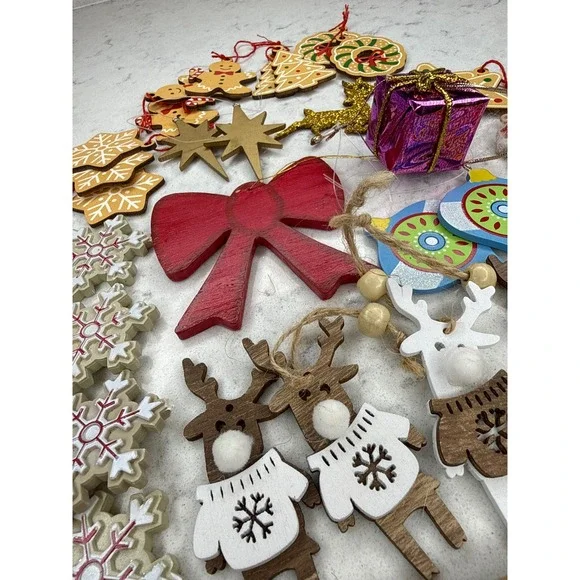 Whimsical Christmas Ornaments Lot Gingerbread Snowflakes‎ Reindeer Tree Bow - Picture 5 of 5